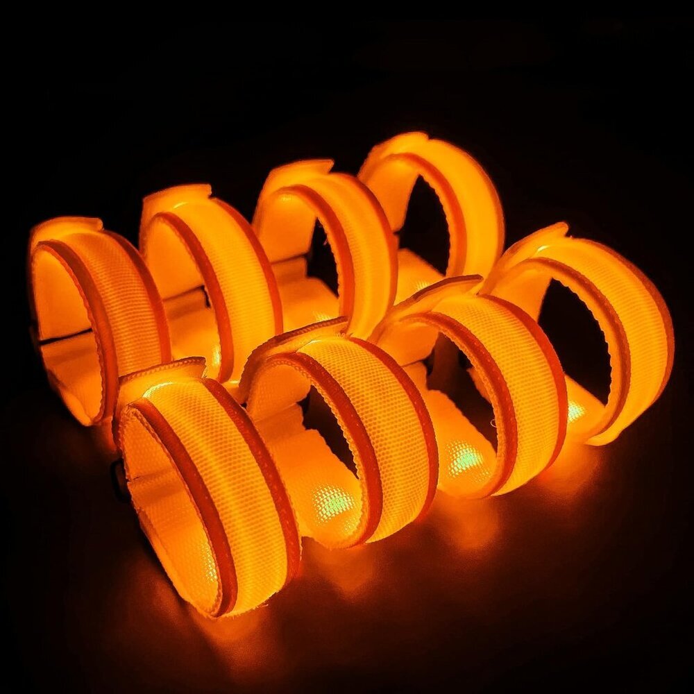 8 PCS LED Glow Bracelets, Light Up Wristbands - Halloween Glow in The Dark Party